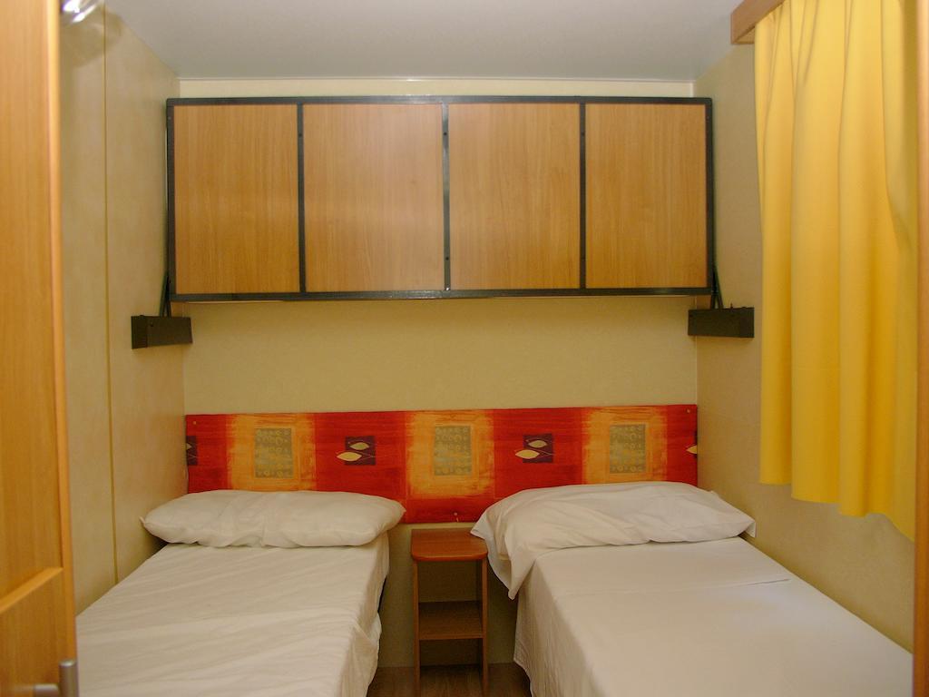 Camping Costa Ponente Cefalù Kamer foto